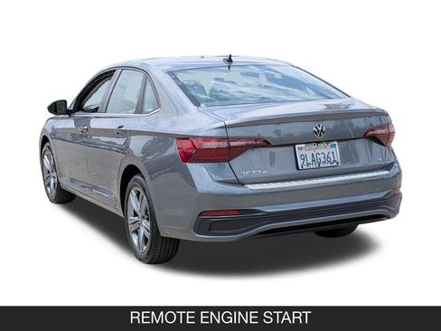 Used 2023 Volkswagen Jetta SE FWD image 7