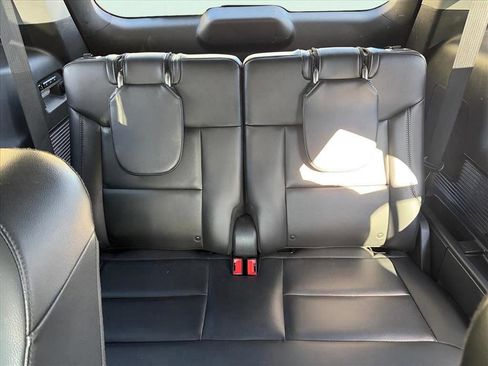 Used 2023 Ford Explorer Limited w/ Equipment Group 301A image 17