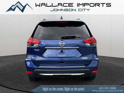 Used 2020 Nissan Rogue S w/ Special Edition Package FWD image 4