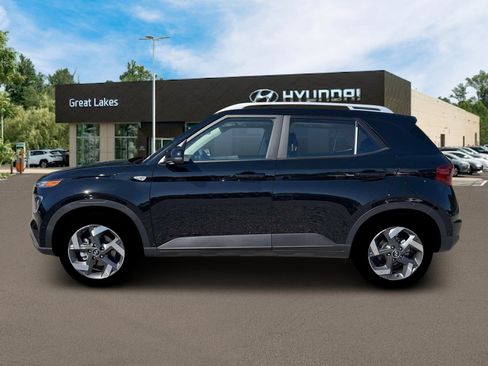 New 2026 Hyundai Venue SEL image 3
