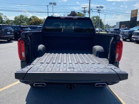 Used 2023 GMC Sierra 1500 AT4 w/ AT4 Preferred Package AWD/4WD image 9