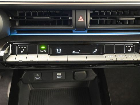 Certified 2026 Toyota Prius AWD image 21