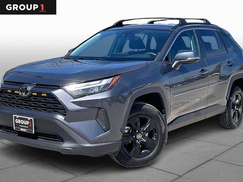 Used 2023 Toyota RAV4 XLE image 1