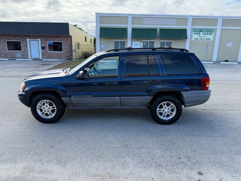 Used 2002 Jeep Grand Cherokee Laredo image 4