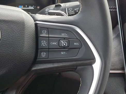 Used 2024 Jeep Grand Cherokee Limited 4xe AWD/4WD image 25