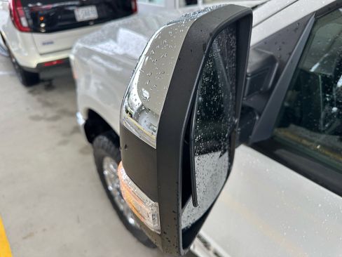 Used 2021 Ford F250 XLT w/ XLT Premium Package image 16