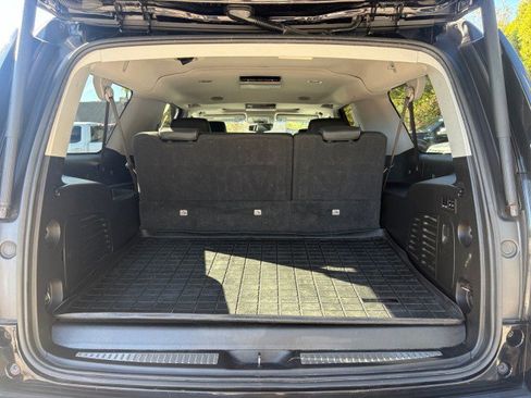 Used 2020 GMC Yukon XL SLT w/ Premium Edition image 17