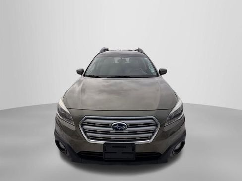 Used 2016 Subaru Outback 2.5i Premium image 11