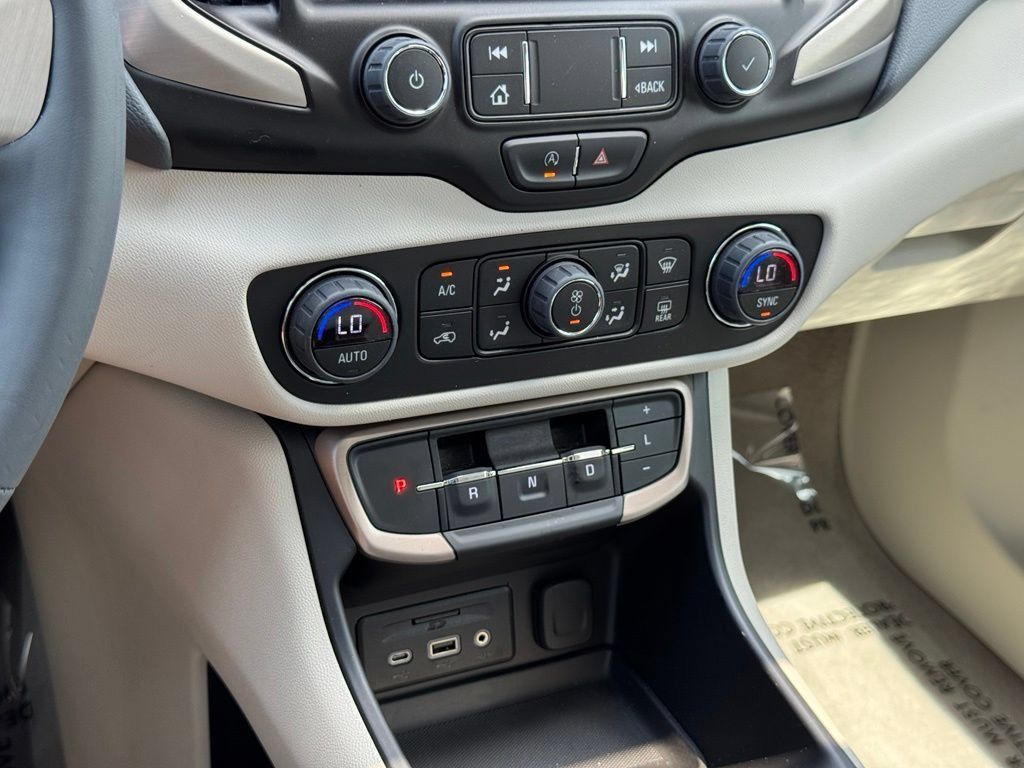 Used 2023 GMC Terrain Denali AWD/4WD image 35