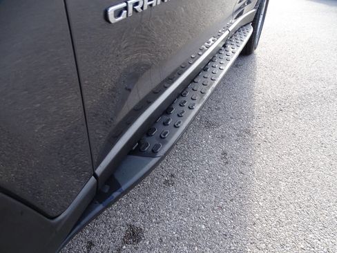 Used 2023 Jeep Grand Cherokee Laredo image 42