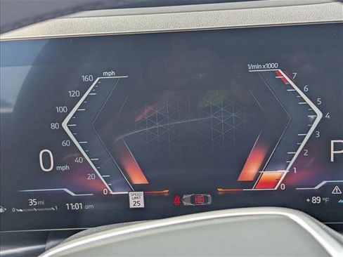 Used 2025 BMW 230i Coupe w/ Premium Package image 10