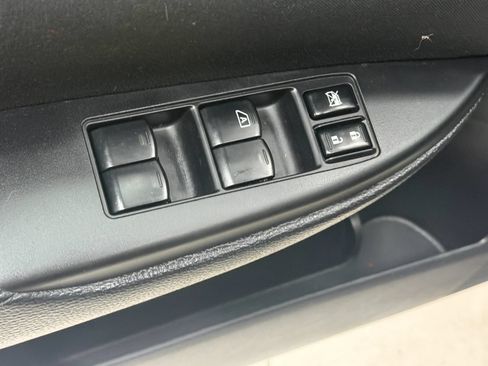 Used 2012 Subaru Outback 2.5i Premium AWD/4WD image 22