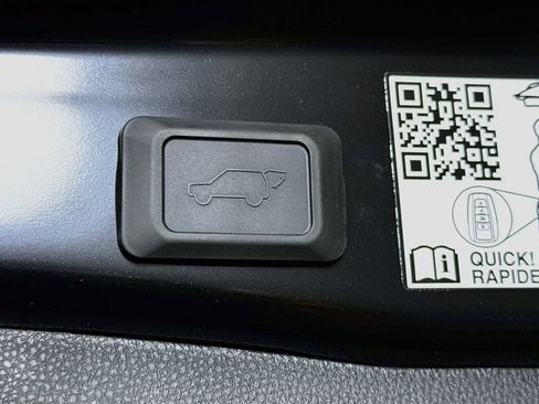 Certified 2025 Toyota RAV4 Limited w/ Advanced Technology Package AWD/4WD image 30