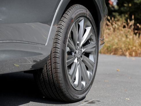 New 2025 Buick Envista Avenir image 4