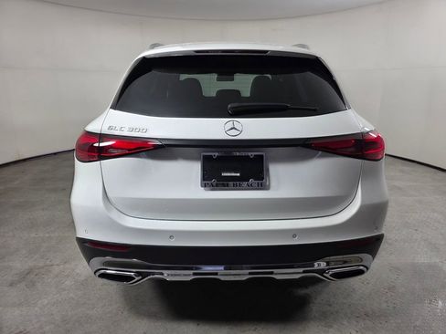 Certified 2025 Mercedes-Benz GLC 300 image 5