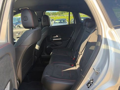 Certified 2022 Mercedes-Benz GLA 250 4MATIC image 22