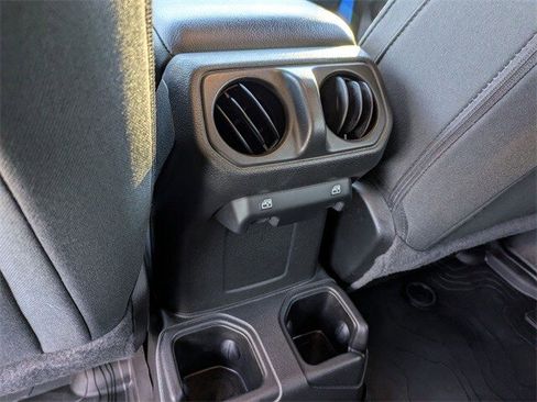 Used 2022 Jeep Wrangler Unlimited Sport image 13