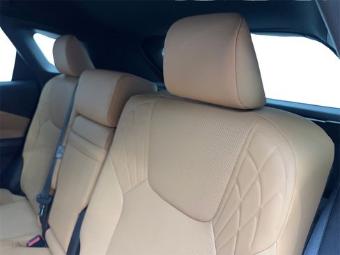 Used 2024 Lexus RX 350 Premium image 34