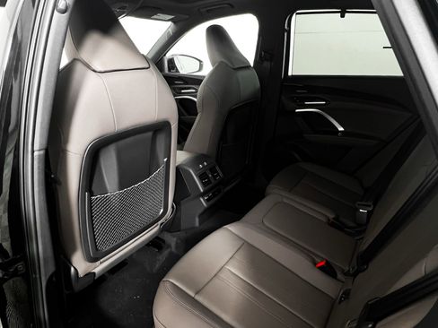 New 2025 Audi Q5 Premium w/ Convenience Package image 17