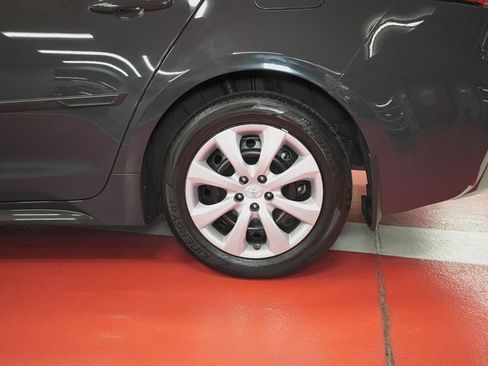 Certified 2023 Toyota Corolla LE image 30