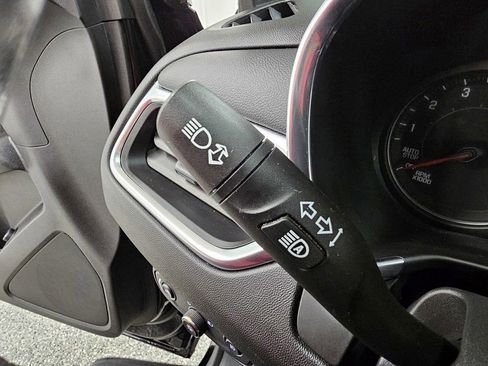 Used 2020 Chevrolet Equinox LT image 34