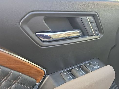 New 2026 GMC Canyon Denali w/ LPO, Denali Black Edition AWD/4WD image 24