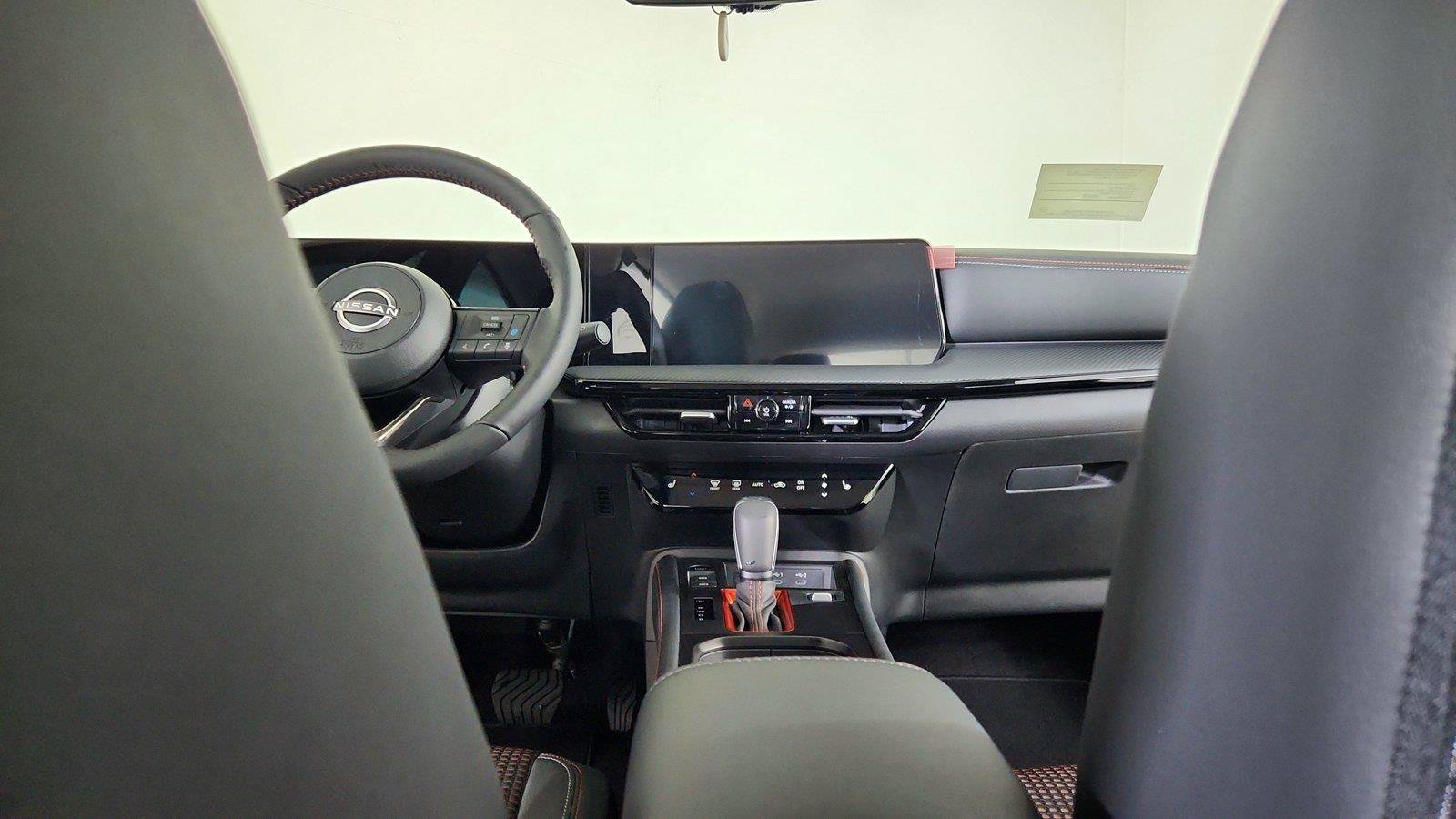 Certified 2026 Nissan Kicks SR w/ Illumination Package AWD/4WD image 19