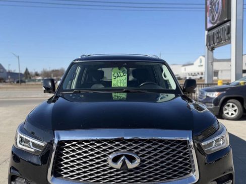 Used 2019 INFINITI QX80 Luxe w/ 22" Wheel Package image 2