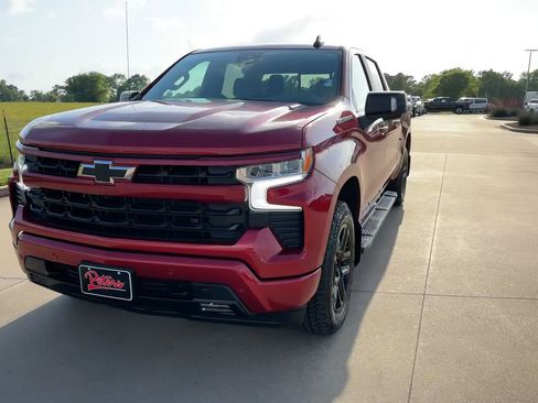 Used 2024 Chevrolet Silverado 1500 RST AWD/4WD image 3