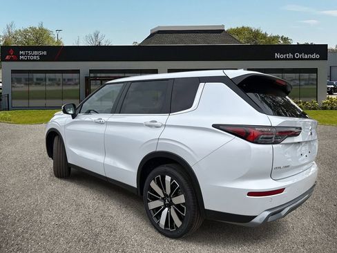 New 2026 Mitsubishi Outlander SE FWD image 4