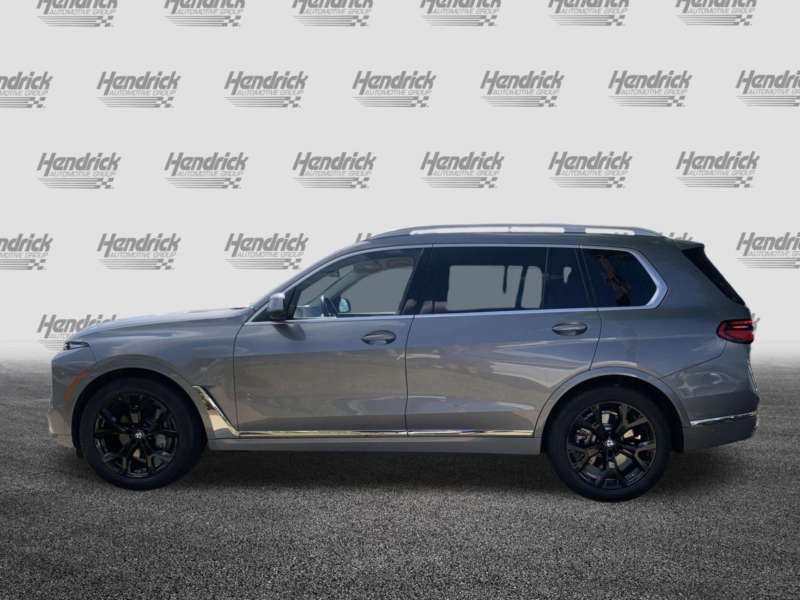 Used 2023 BMW X7 xDrive40i w/ Premium Package AWD/4WD image 7