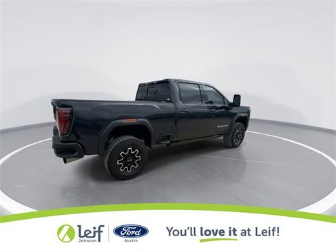 Used 2024 GMC Sierra 2500 AT4X image 11