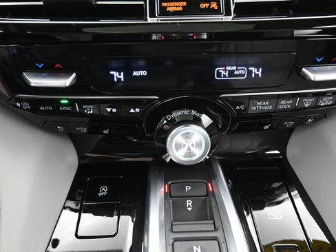 Used 2023 Acura MDX SH-AWD w/ Advance Package image 23