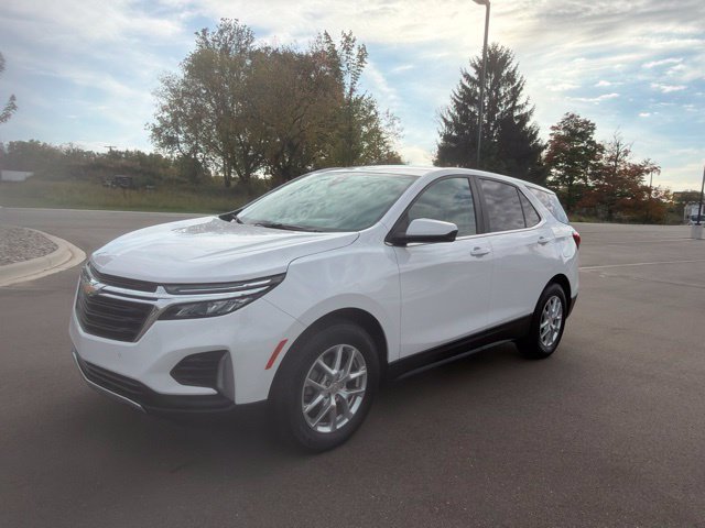 Used 2024 Chevrolet Equinox LT FWD image 1