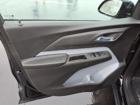 New 2027 Chevrolet Bolt LT w/ Comfort Package FWD image 9