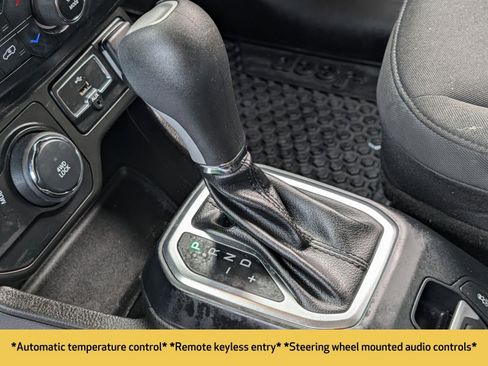 Used 2020 Jeep Renegade Altitude image 11