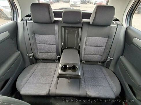 Used 2013 Volkswagen Golf 4-Door image 23