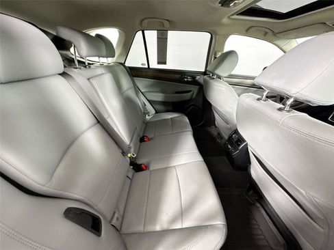 Used 2018 Subaru Outback 2.5i Limited image 63