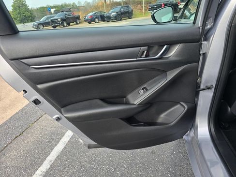 Used 2020 Honda Accord LX image 15