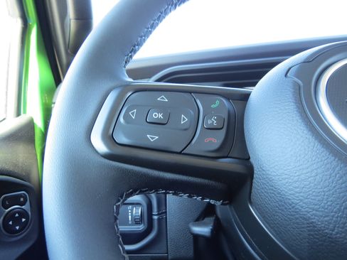 New 2025 Jeep Wrangler Unlimited Rubicon w/ XTREMEE 35" Tire Package image 23