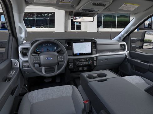 New 2026 Ford F250 XLT w/ XLT Premium Package AWD/4WD image 10