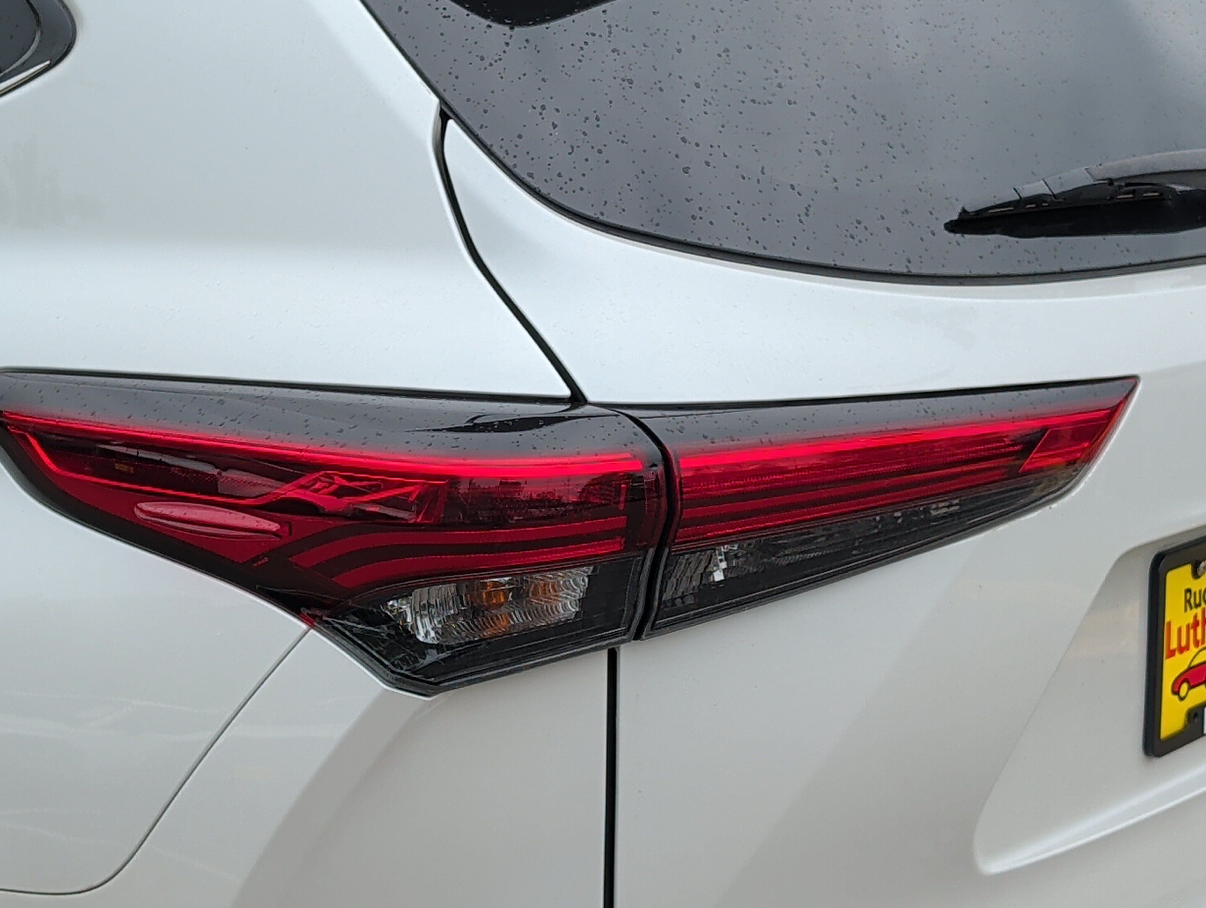 Used 2022 Toyota Highlander Platinum AWD/4WD image 17