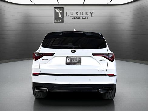 Used 2023 Acura MDX A-Spec image 7
