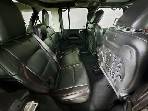 Used 2018 Jeep Wrangler Unlimited Rubicon image 24