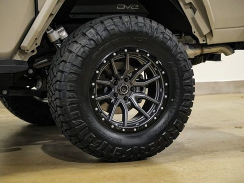 Used 2025 Jeep Gladiator Rubicon w/ Safety Group image 46