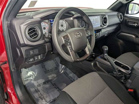 Used 2023 Toyota Tacoma TRD Off-Road w/ Technology Package image 12