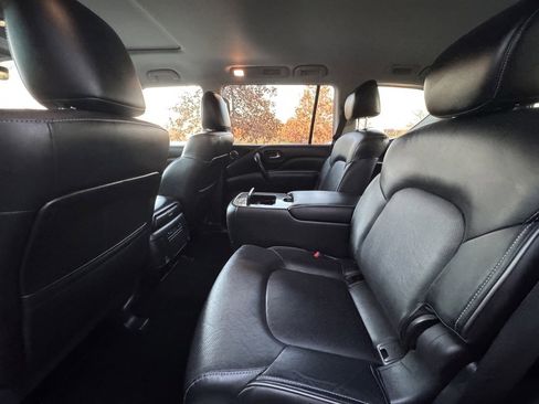 Used 2024 INFINITI QX80 Luxe image 22