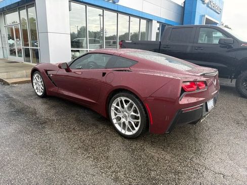 Used 2018 Chevrolet Corvette Stingray Coupe w/ 1LT RWD image 3
