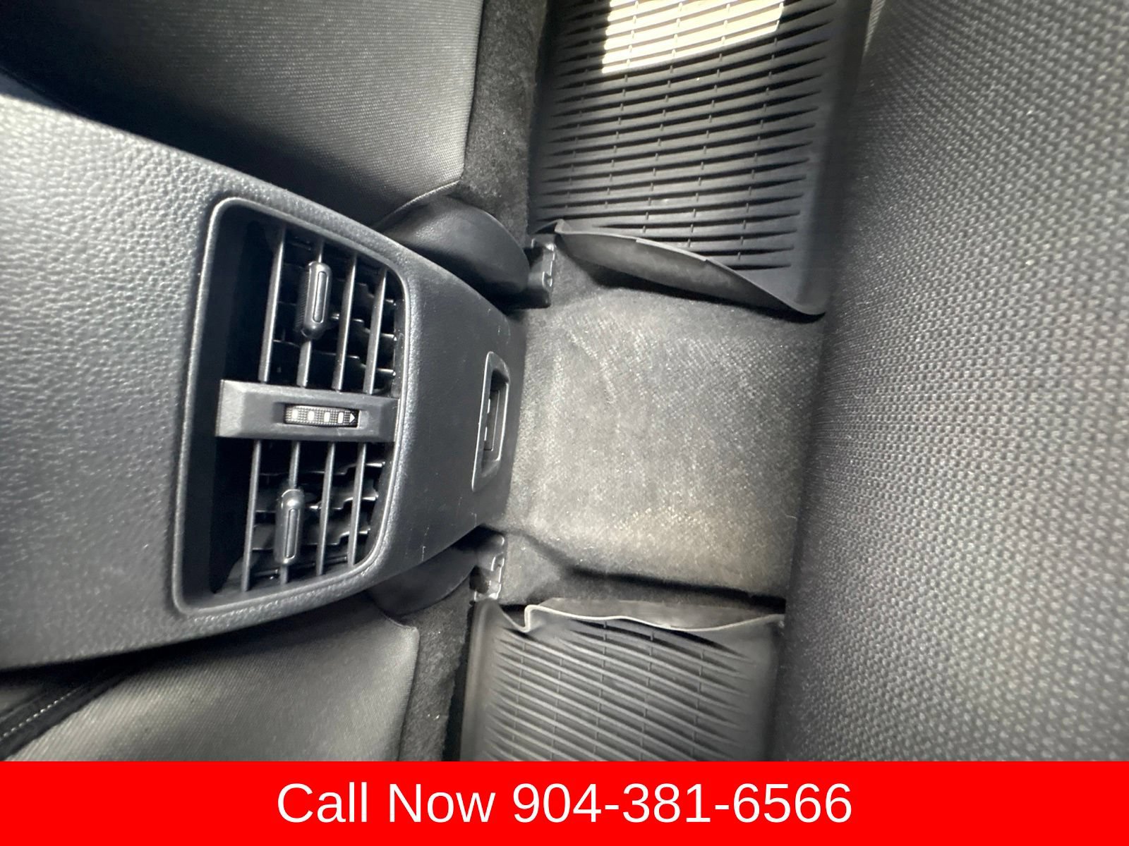 Used 2024 Toyota Corolla Cross LE w/ Moonroof Package FWD image 34