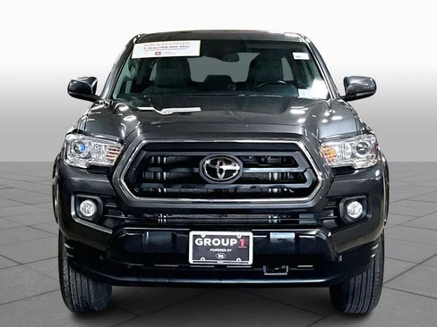 Certified 2022 Toyota Tacoma SR5 image 3